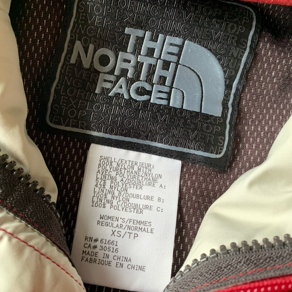 The North Face HyVent Hooded Rain Jacket Red White Waterproof Women XS - Picture 2 of 16
